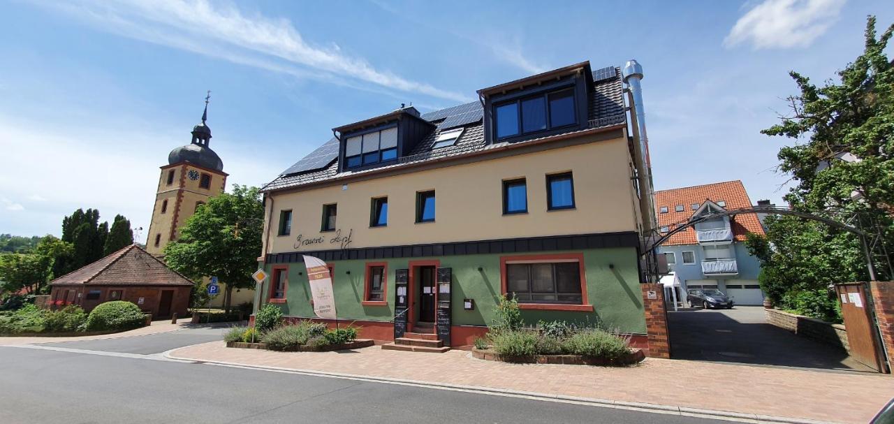 Wirtshaus & Hotel Zur Alten Brauerei Zapf Uettingen Экстерьер фото