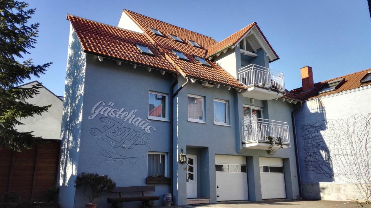 Wirtshaus & Hotel Zur Alten Brauerei Zapf Uettingen Экстерьер фото