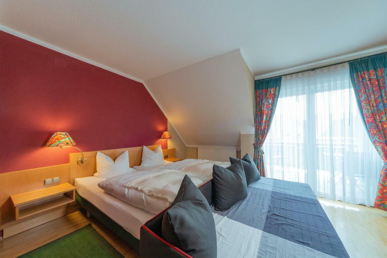Wirtshaus & Hotel Zur Alten Brauerei Zapf Uettingen Экстерьер фото
